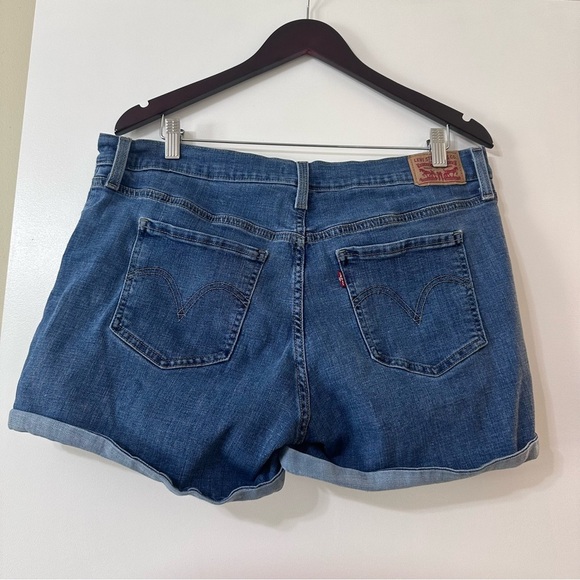 Levi’s Women’s Denim Jean Shorts Size 33 - Picture 3 of 5